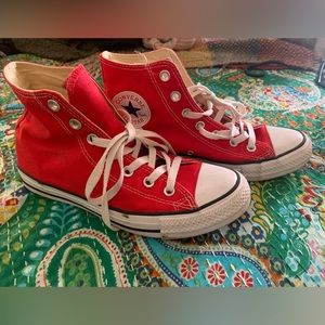 Converse Red high tops size- 6 men’s / 8- womans